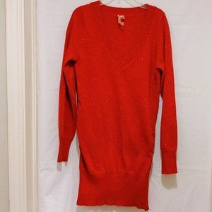 Derek Heart - V - Neck mid thigh sweater dress  in sparkly red, size Med.